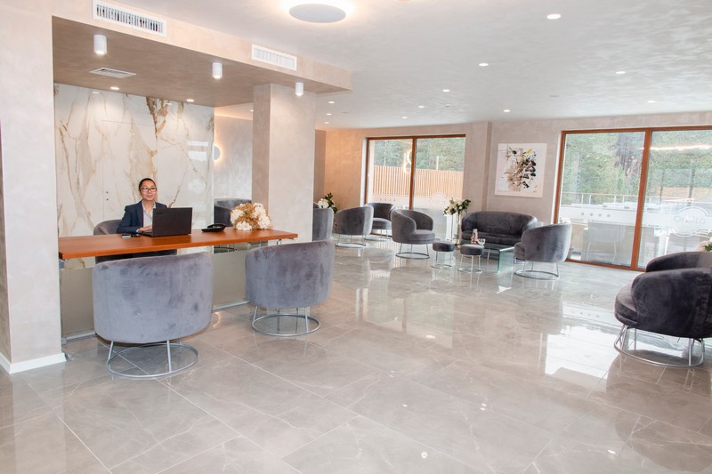 Hotel Orbita Reception 002