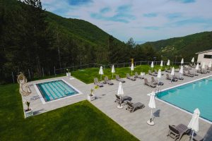 Басейни и абонаменти карти hotel orbita outdoor swimming pool 005