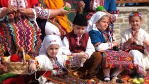 Фолклорът в планинските райони в Югозападна България Фолклорът в планинските райони в Югозападна България detsa